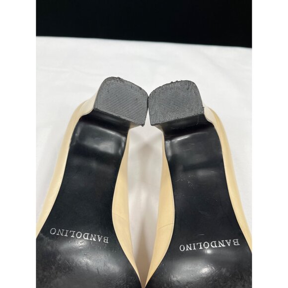Vintage Bandolino SKU 231 Beige Leather Block Heel Pumps Size 7.5 - Picture 8 of 10